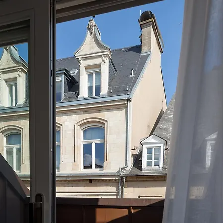 Guillaume Suites-3