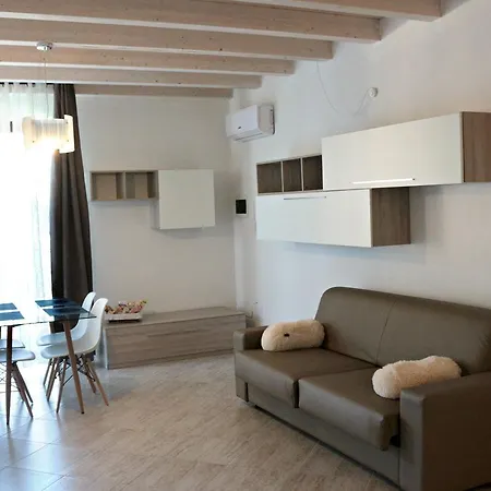 Paradeisos Residence Sas-3