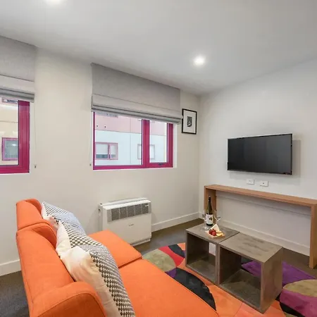 Plum Serviced Apartments Carlton-2