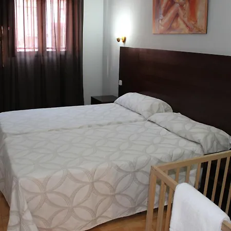Apartahotel Villa de Parla-3