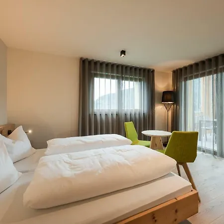 Aparthotel Abiná Lana Höhe-3