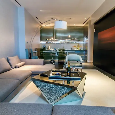 Romance Phenthouse At Palms Place-2