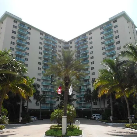Tides Apt On Hollywood Beach-2