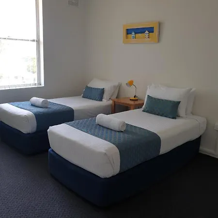 Oxley Cove Holiday Apartment-2