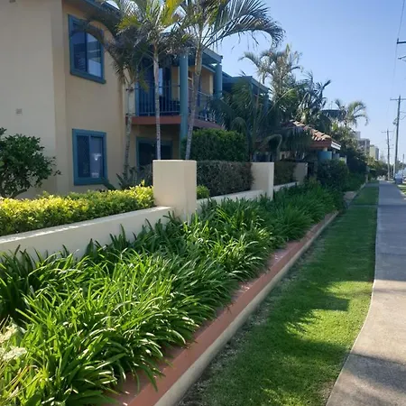 Oxley Cove Holiday Apartment-3