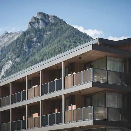 Luxegg - Mountain Lodge-3