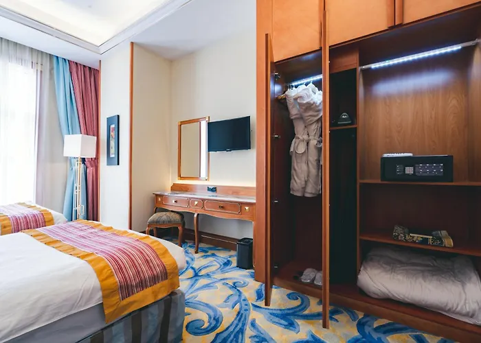 Iridium Hotel