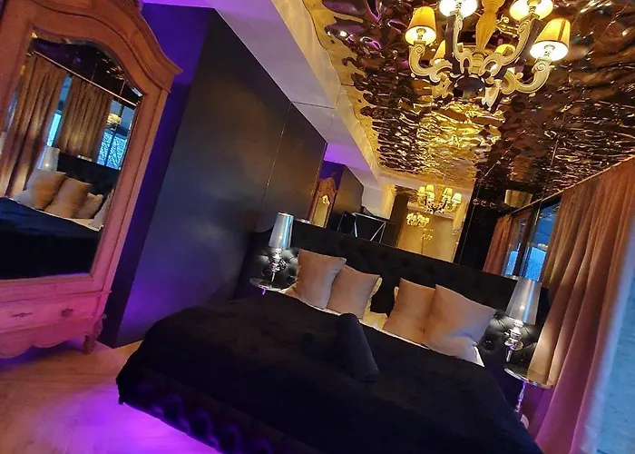 Ramka & Restaurant & Wine Bar