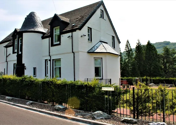 Loch Arklet House