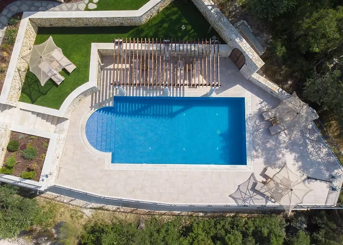 Elysium Living Parga Aparthotel