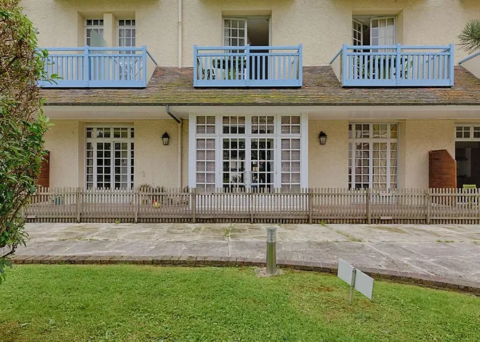 Aparthotel Goélia Le Castel Normand à Deauville