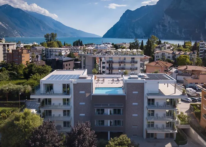 Aris Apartments & Sky Pool - Tonelli s - Adult Friendly