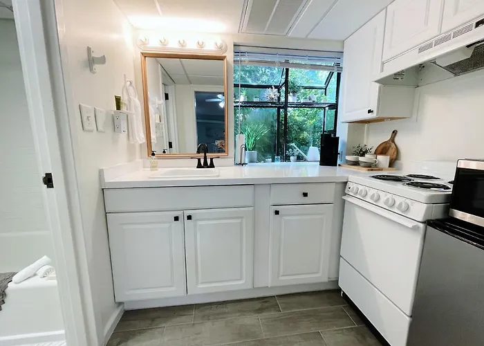 Just Shy Of The Bridge - Waterway Condo 110 Wilmington