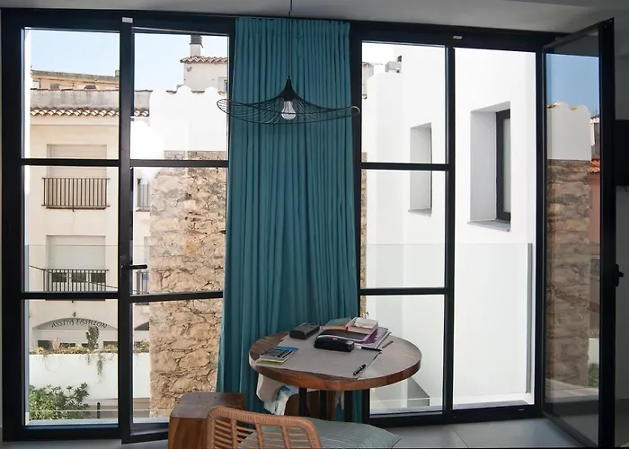 Aparthotel El Cargol L'Escala