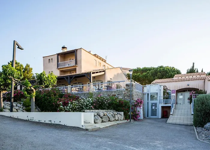 Aparthotel ULVF Les Romarins à Fleury 
