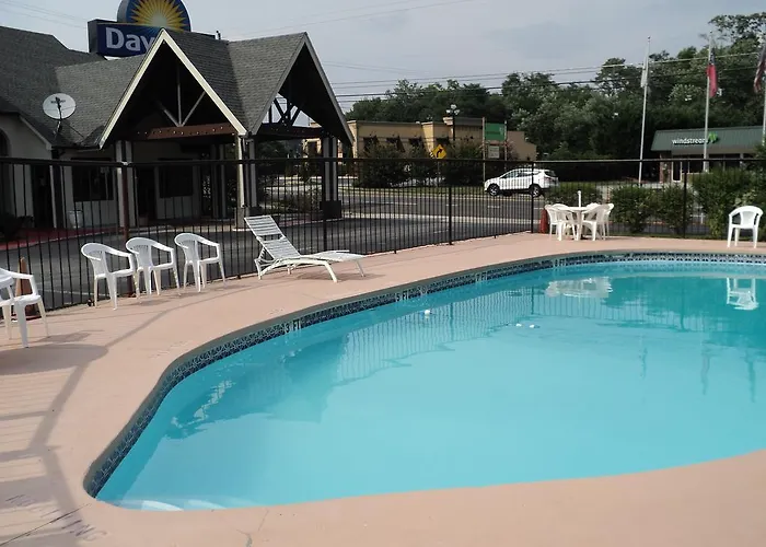 Knights Inn Cleveland Ga