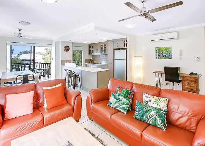 Elysium Apartments Palm Cove