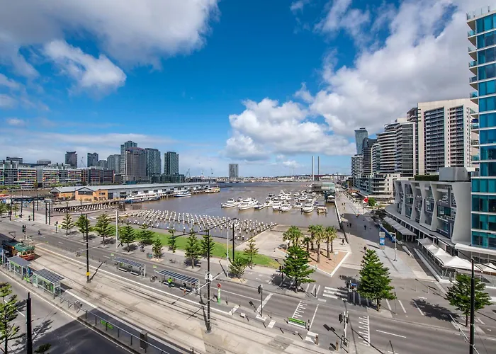 Docklands Private Collection - City Harbour Apartments