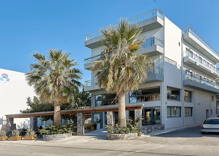 Pollis Hotel