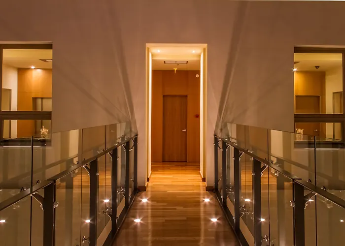 Gdm Megaron, Historical Monument Hotel