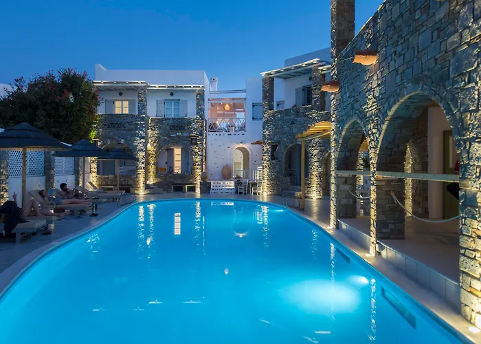 Zefi Hotel & Suites