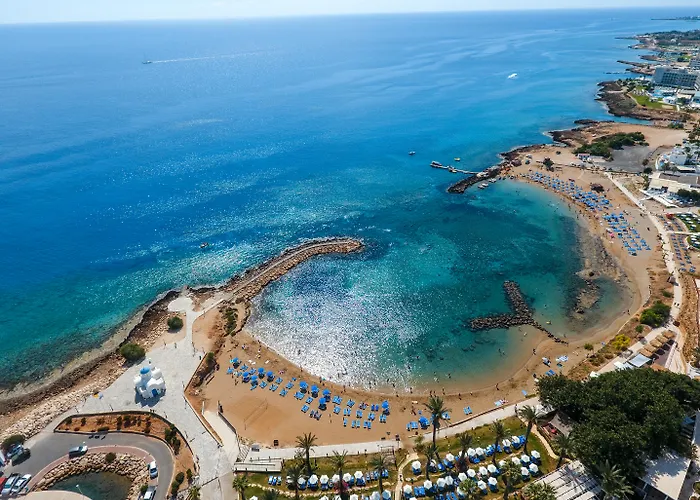 Golden Coast Beach Hotel