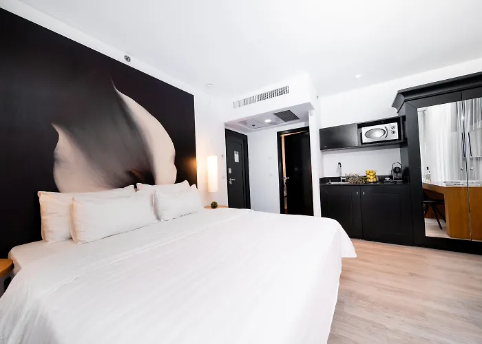 Savoy Sea Side Hotel (Adults Only)