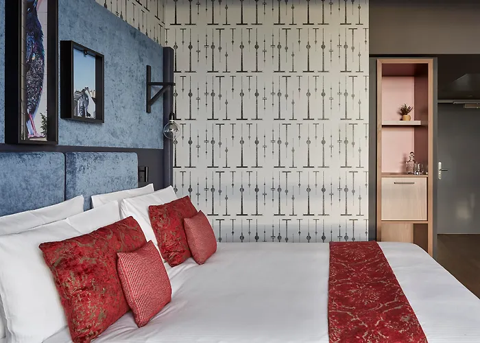 Hotel Indigo Berlin - East Side Gallery, an IHG hotel