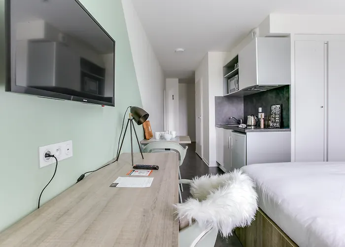 All Suites Appart Hotel - Palaiseau - Massy Tgv
