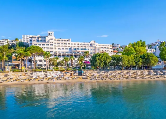 Azka Hotel