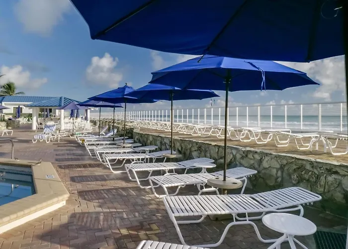 Jupiter Reef Club Resort