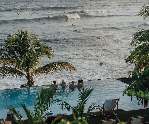 Puro Surf Hotel & Performance Academy
