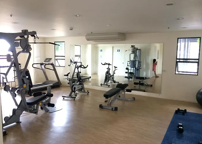 Mabolo Garden Flats - Quiet Modern Studio With Balcony Pool Jogging Trail Near Malls And It Park Cebu