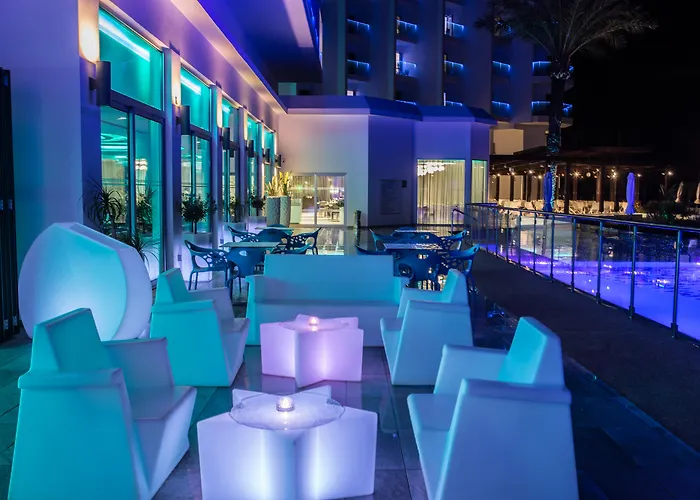 Vassos Nissi Plage Hotel & Spa