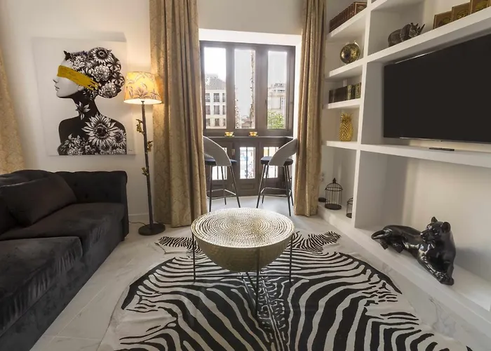 Clock House - Luxury Urban Suites