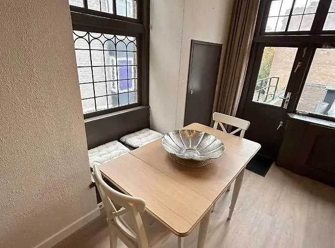 Cozy independent Studio S2, City Centre Dordrecht