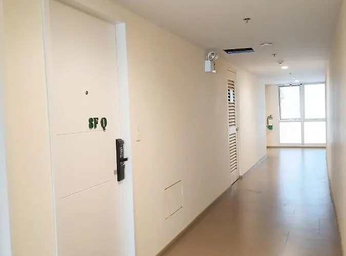 Budget Accommodation Holland Park Condominium Southwoods Binan Laguna Jalang