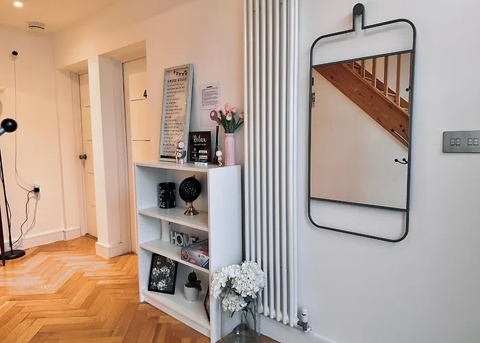 En-Suites With Free Parking, Wembley Park Station And Stadium