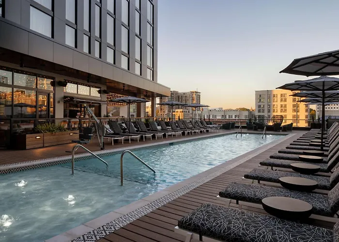 Hotel Fraye Nashville, Curio Collection By Hilton
