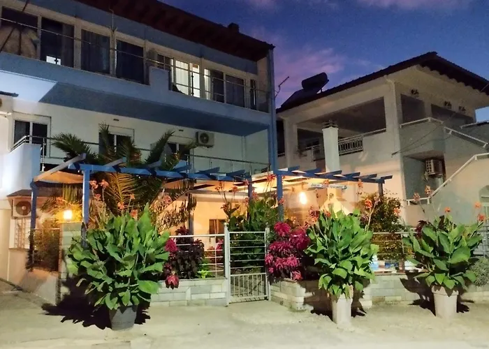 Celeste Deluxe Apartments
