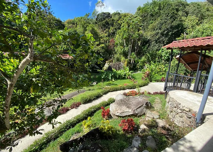 Jardines Secretos Lodge Rivas