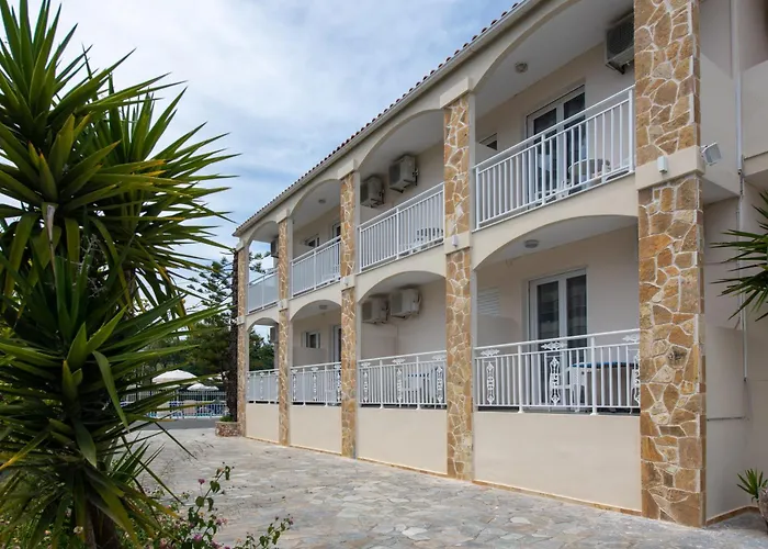 Tsolakis Studios & Apartments Laganas