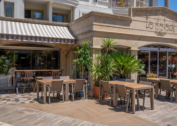 Grand Cettia Hotel