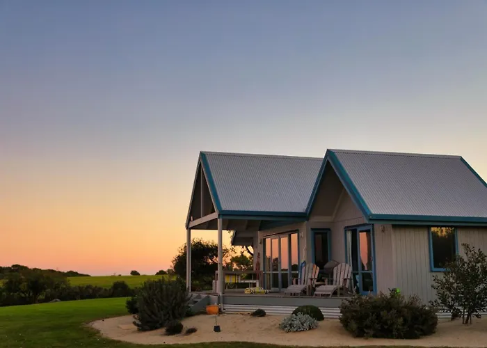 Bear Gully Coastal Cottages