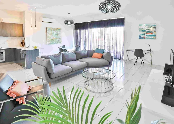 Indulge Apartments - Cbd