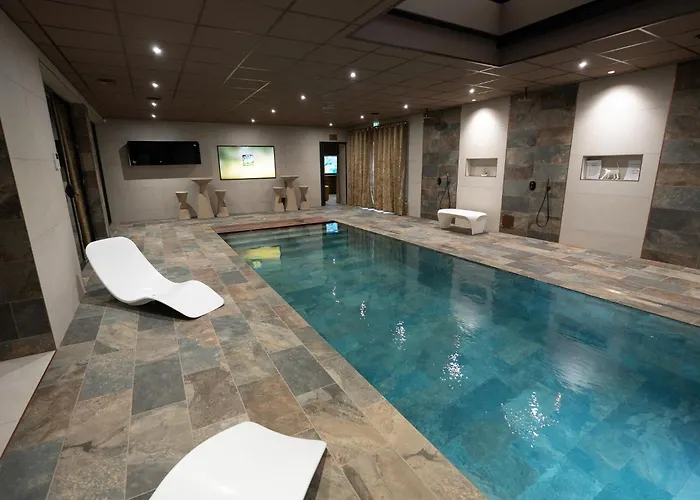 CARACALLA PRIVE - Chambres d'hôtes avec Piscine, Jaccuzi et Hammam privatifs