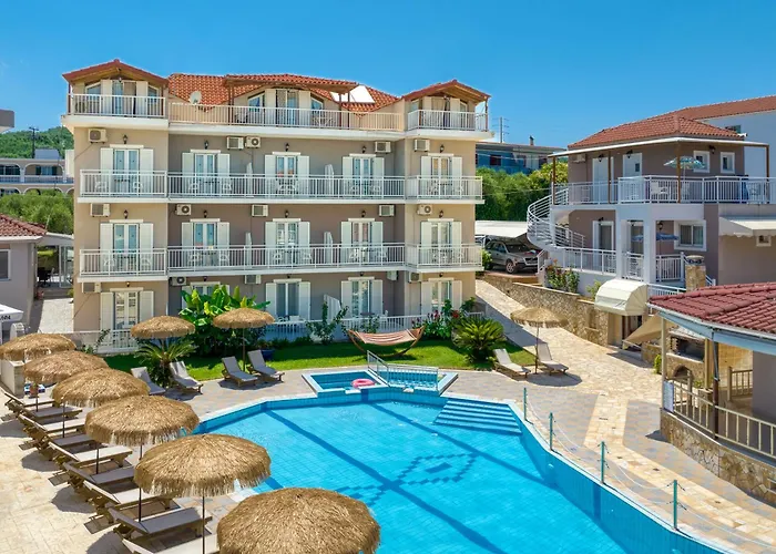 Amoudi Studios Apartments Hotel