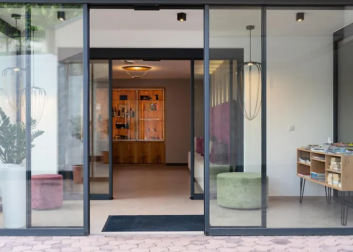 Oliven-&Genusshotel Hirzer