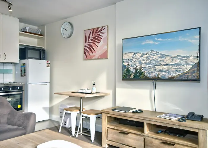 The Whistler Holiday Apartments Queenstown