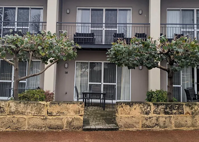 C Mandurah Apartment Resort